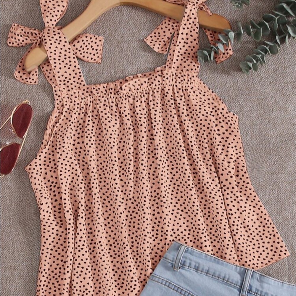 Heart print , tie shoulder cami